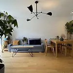 Appt 2 Chambres Vue Tour Eiffel