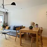 Appt 2 Chambres Vue Tour Eiffel